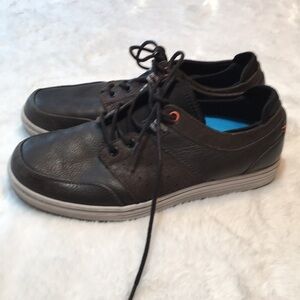 Abeo sneaker shoes size 9 M